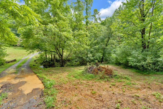 1306 Old Stage Road, Johnson City, TN 37615