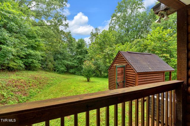 1306 Old Stage Road, Johnson City, TN 37615