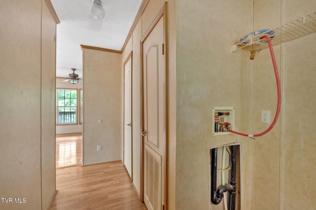 1306 Old Stage Road, Johnson City, TN 37615