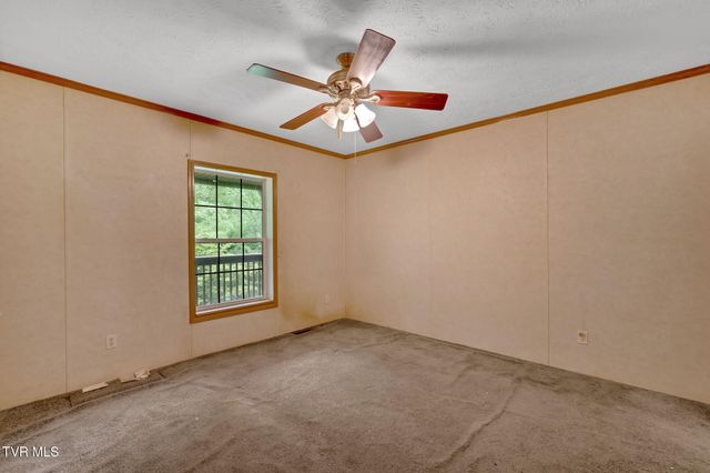 1306 Old Stage Road, Johnson City, TN 37615