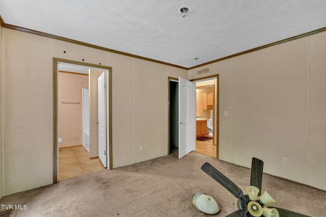 1306 Old Stage Road, Johnson City, TN 37615