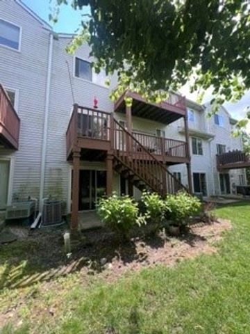 1429 Meadowsedge Lane 1429, Carpentersville, IL 60110