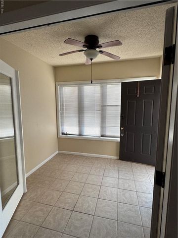 2734 Manoomin PL, Virginia Beach, VA 23451