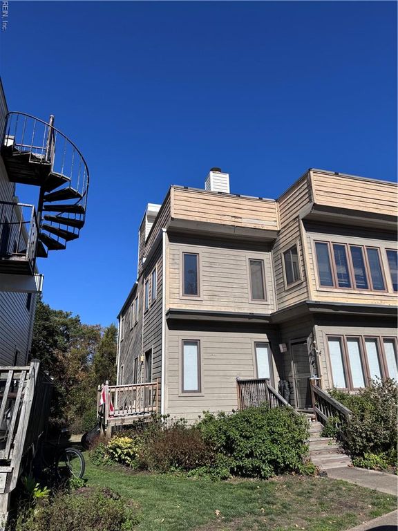 2734 Manoomin PL, Virginia Beach, VA 23451