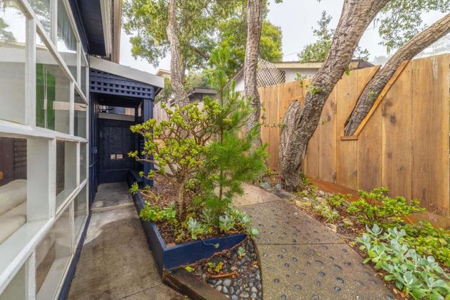 1207 Presidio Boulevard, Pacific Grove, CA 93950