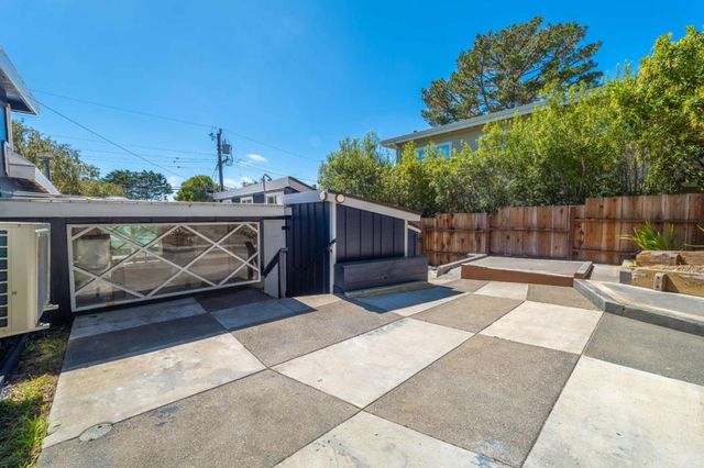 1207 Presidio Boulevard, Pacific Grove, CA 93950