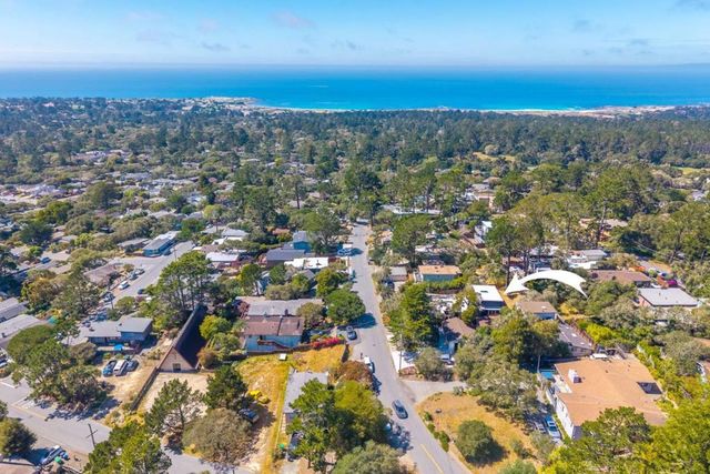 1207 Presidio Boulevard, Pacific Grove, CA 93950