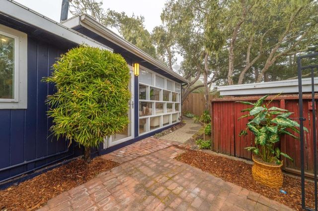 1207 Presidio Boulevard, Pacific Grove, CA 93950