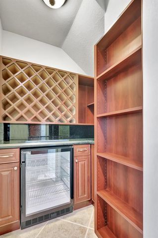 40 Country Lake Circle, Boynton Beach, FL 33436
