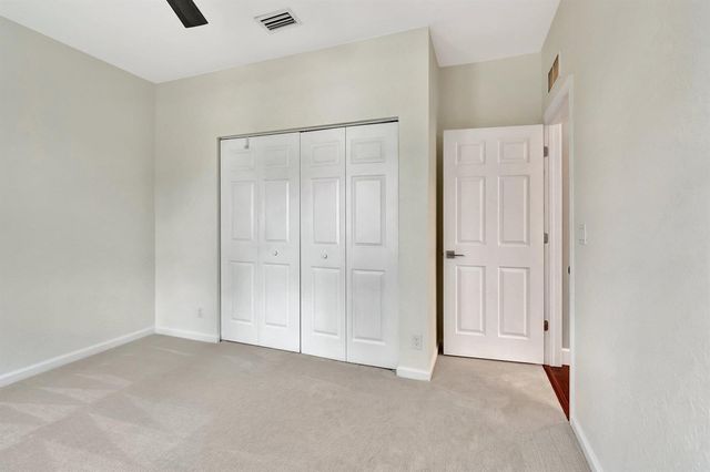 40 Country Lake Circle, Boynton Beach, FL 33436