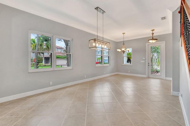 40 Country Lake Circle, Boynton Beach, FL 33436