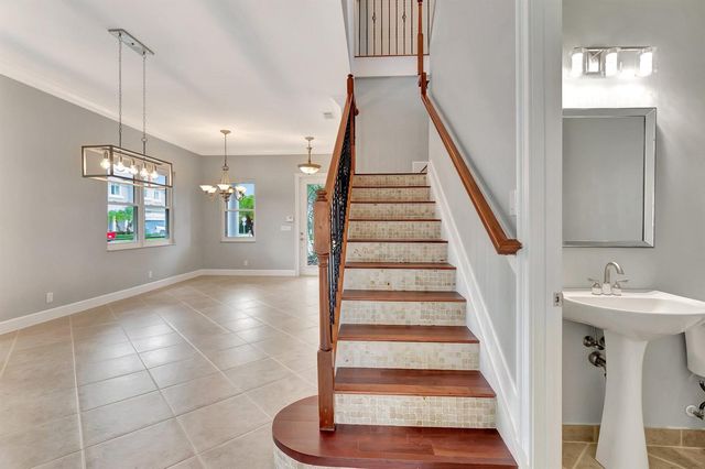 40 Country Lake Circle, Boynton Beach, FL 33436