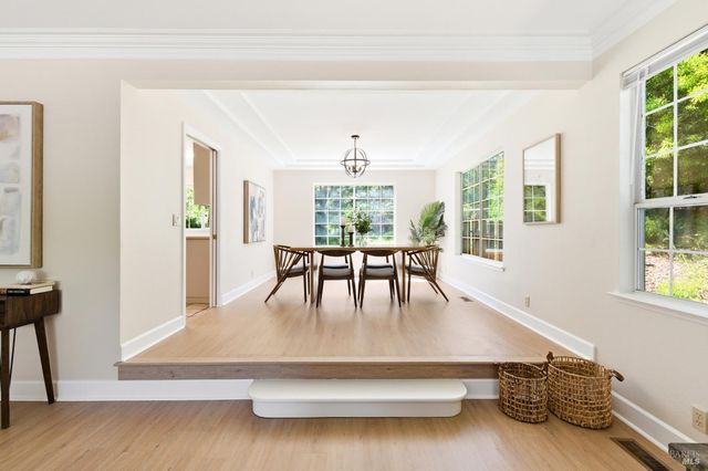 121 Main Dr, San Rafael, CA 94901