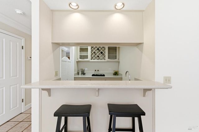 121 Main Dr, San Rafael, CA 94901