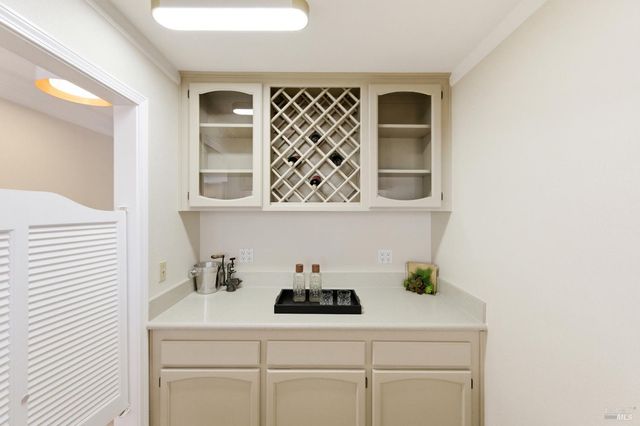 121 Main Dr, San Rafael, CA 94901