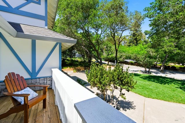 121 Main Dr, San Rafael, CA 94901