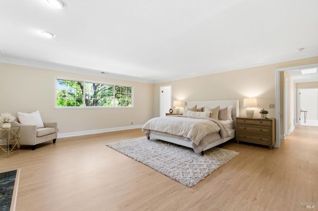 121 Main Dr, San Rafael, CA 94901