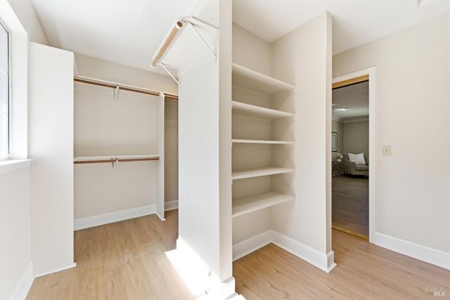 121 Main Dr, San Rafael, CA 94901