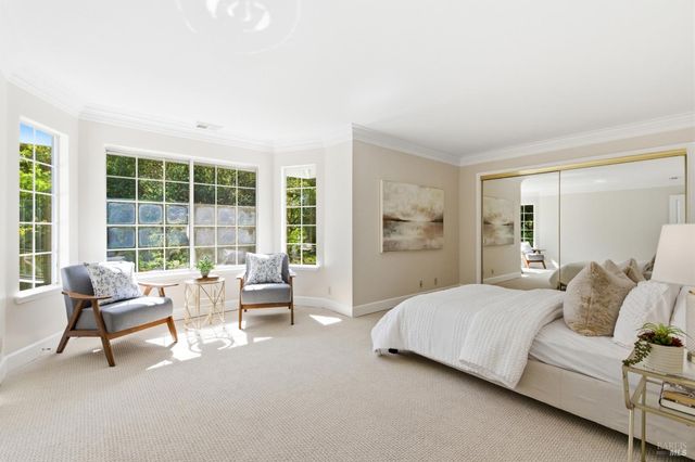 121 Main Dr, San Rafael, CA 94901