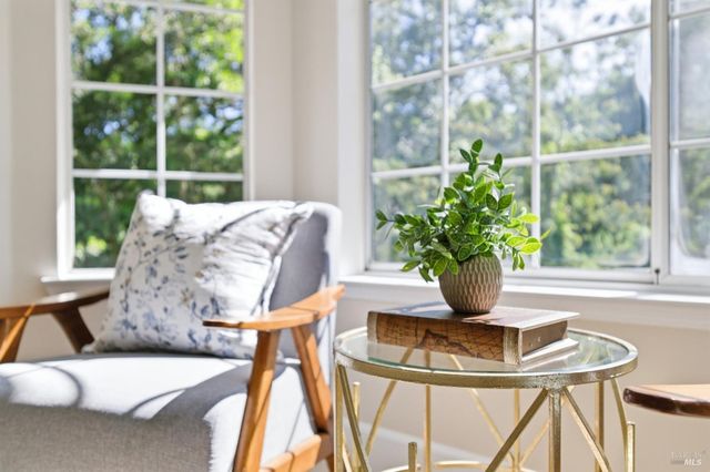 121 Main Dr, San Rafael, CA 94901