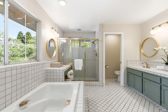 121 Main Dr, San Rafael, CA 94901