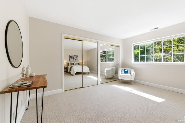 121 Main Dr, San Rafael, CA 94901