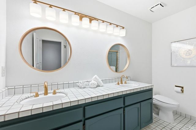 121 Main Dr, San Rafael, CA 94901