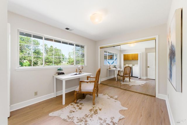 121 Main Dr, San Rafael, CA 94901