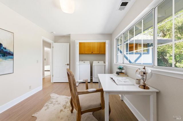 121 Main Dr, San Rafael, CA 94901