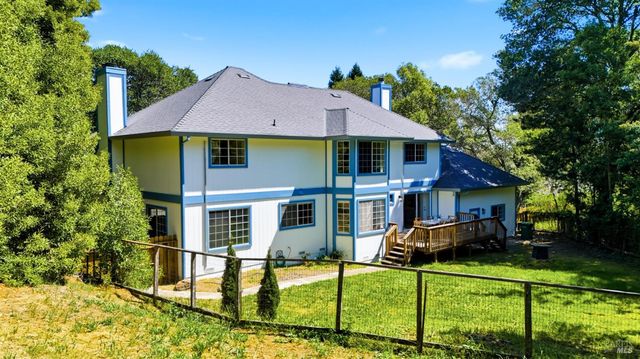 121 Main Dr, San Rafael, CA 94901