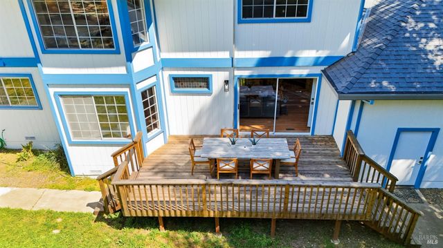 121 Main Dr, San Rafael, CA 94901