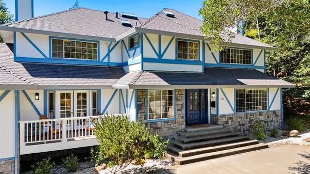 121 Main Dr, San Rafael, CA 94901