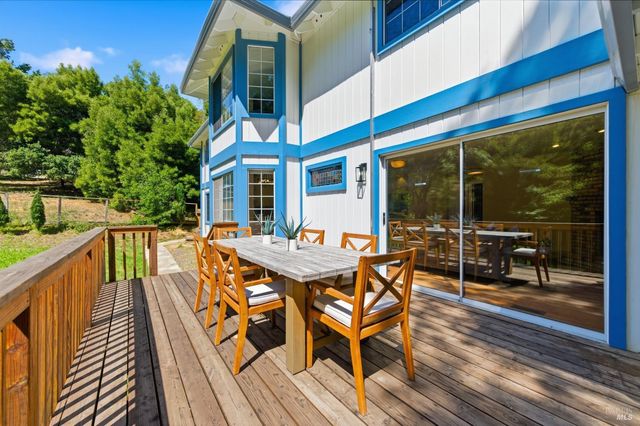 121 Main Dr, San Rafael, CA 94901