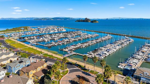 121 Main Dr, San Rafael, CA 94901