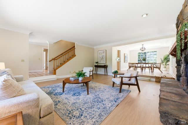 121 Main Dr, San Rafael, CA 94901