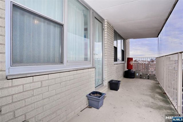 6040 Boulevard 8H, West New York, NJ 07093