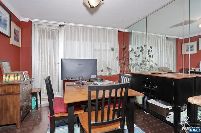 6040 Boulevard 8H, West New York, NJ 07093