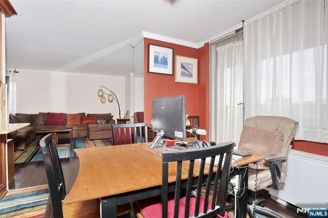 6040 Boulevard 8H, West New York, NJ 07093