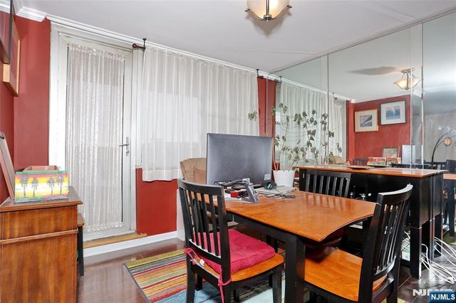 6040 Boulevard 8H, West New York, NJ 07093