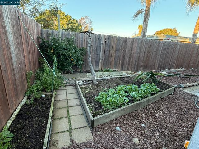 606 W 20Th St, Antioch, CA 94509