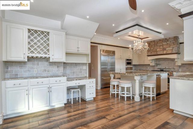 5580 Edgeview Dr, Discovery Bay, CA 94505