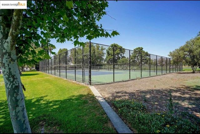 5580 Edgeview Dr, Discovery Bay, CA 94505