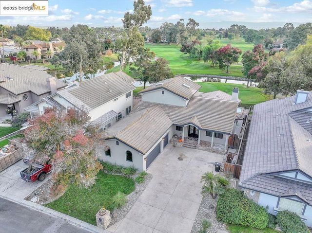 5580 Edgeview Dr, Discovery Bay, CA 94505