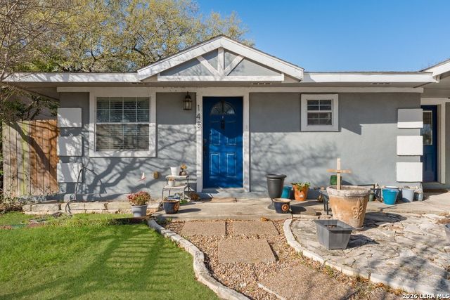 145 Lost Forest St, Live Oak, TX 78233