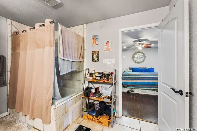 145 Lost Forest St, Live Oak, TX 78233