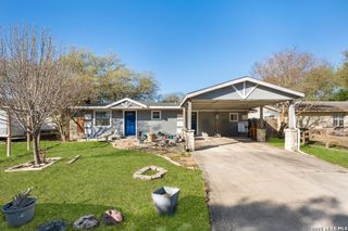 145 Lost Forest St, Live Oak, TX 78233