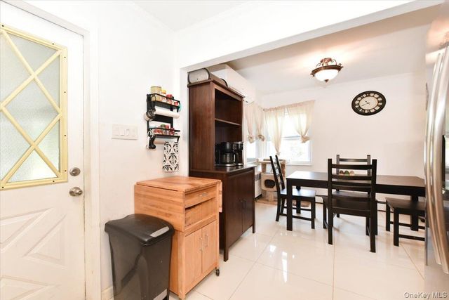2 Ford Drive W, Massapequa, NY 11758