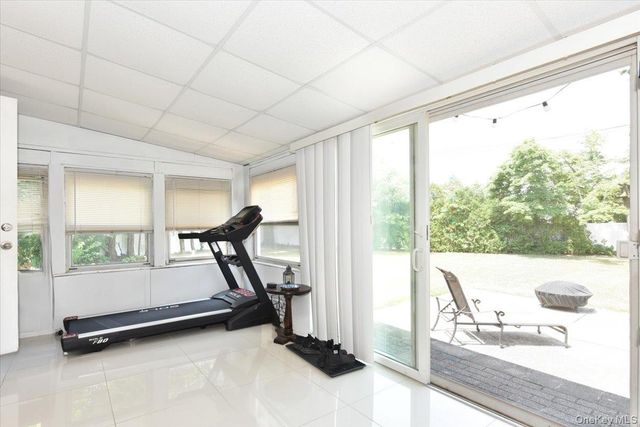 2 Ford Drive W, Massapequa, NY 11758