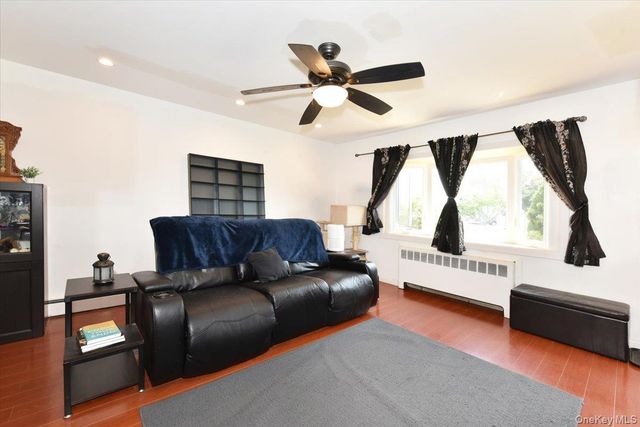 2 Ford Drive W, Massapequa, NY 11758