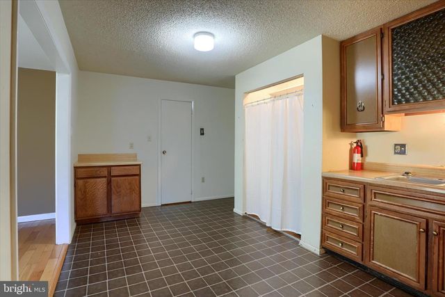 347 W RIDGE ST, Carlisle, PA 17013